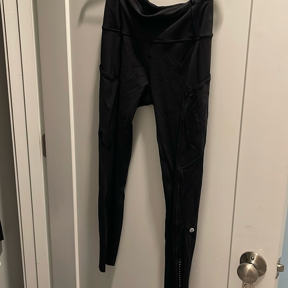 Lululemon Fast and Free size 6 workout pants full length
